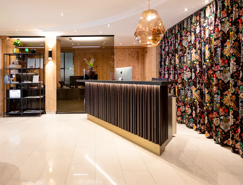 Hotel Zillertalerhof in Mayrhofen - Reception &ndash; &copy;Hotel Zillertalerhof in Mayrhofen