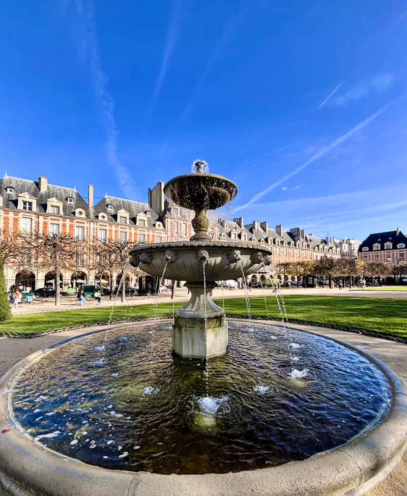 Place des Vosges, Paris - &copy;Heike Wagner - Eberhardt TRAVEL