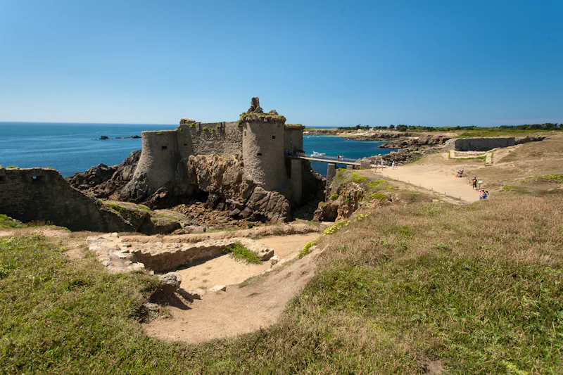 Die alte Festung  Vieux Château - &copy;Rob'Art Photo - stock.adobe.com
