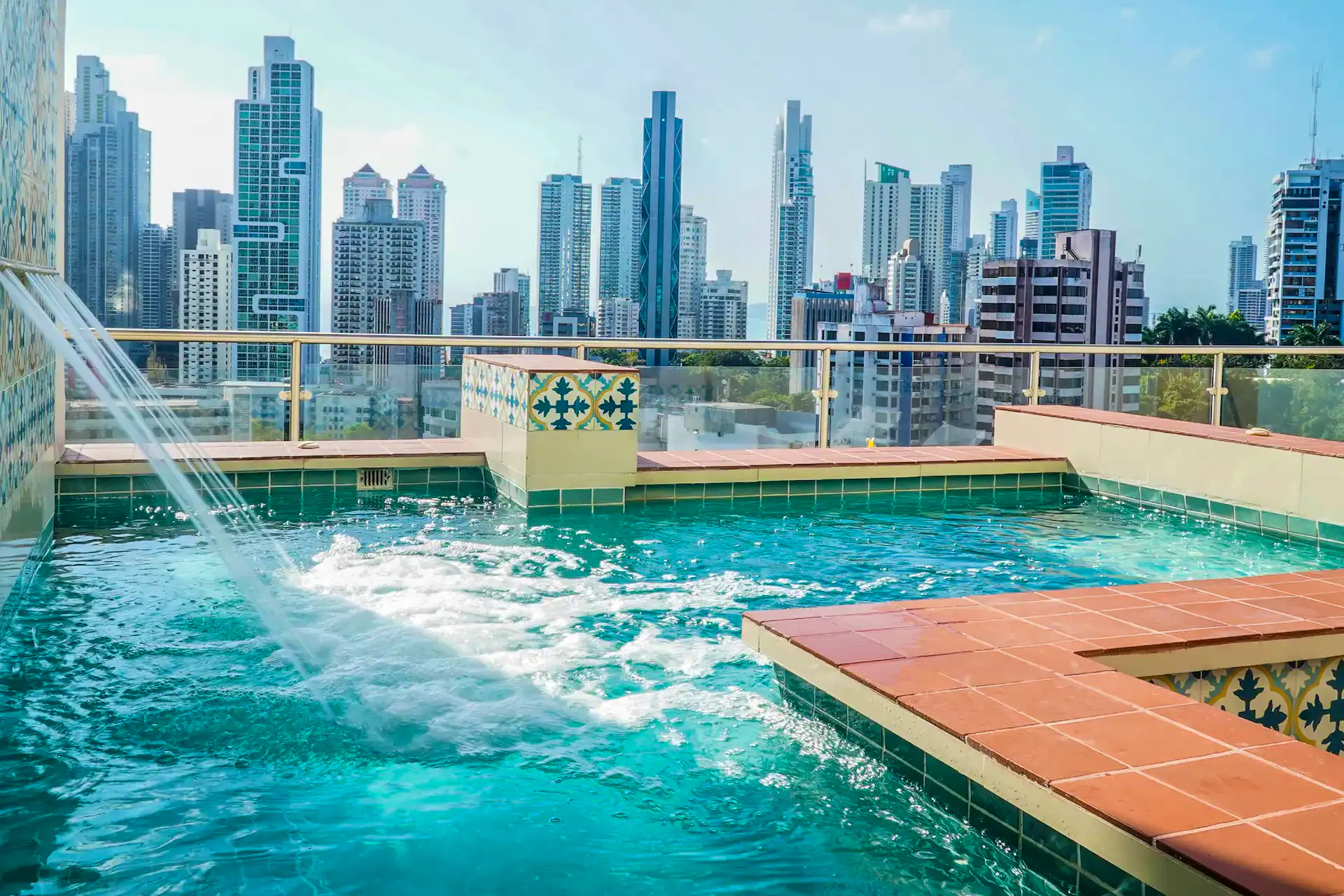 Hilton Garden Inn - Pool&nbsp;&ndash;&nbsp;&copy;&nbsp;Hilton Garden Inn Panama City Downtown