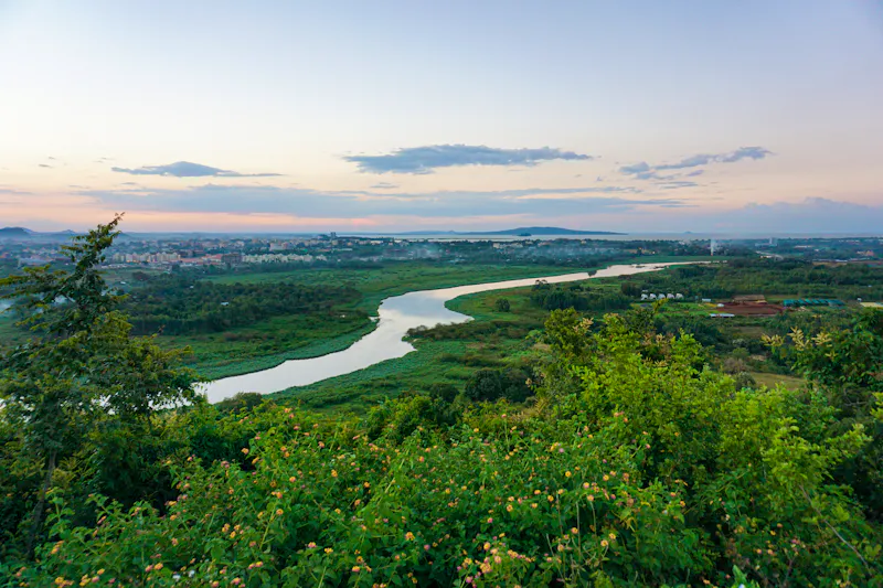 Blick auf Bahir Dar mit dem Blauen Nil im Vordergrund - &copy;Mario - stock.adobe.com