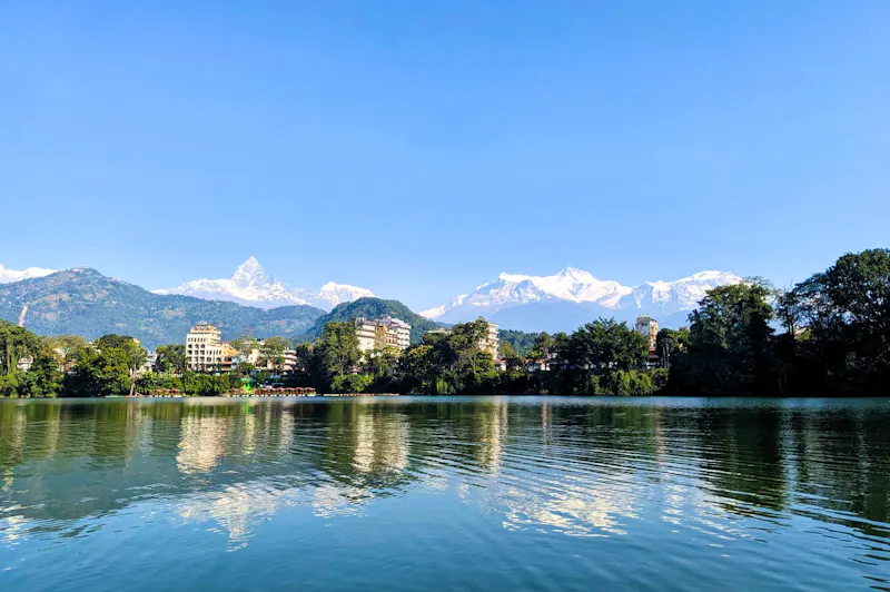 Phewa-See Pokhara Nepal - &copy;Teresa Rumpel - Eberhardt TRAVEL