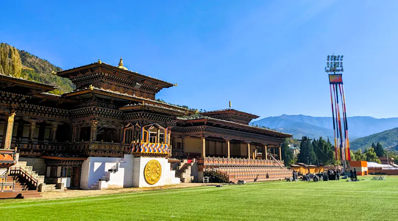 Spaziergang durch die Stadt Thimphu, Bhutan - &copy;Teresa Rumpel - Eberhardt TRAVEL