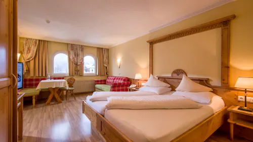 Hotel Rotspitz Maurach - Zimmerbespiel &ndash; &copy; Hotel Rotspitz Maurach