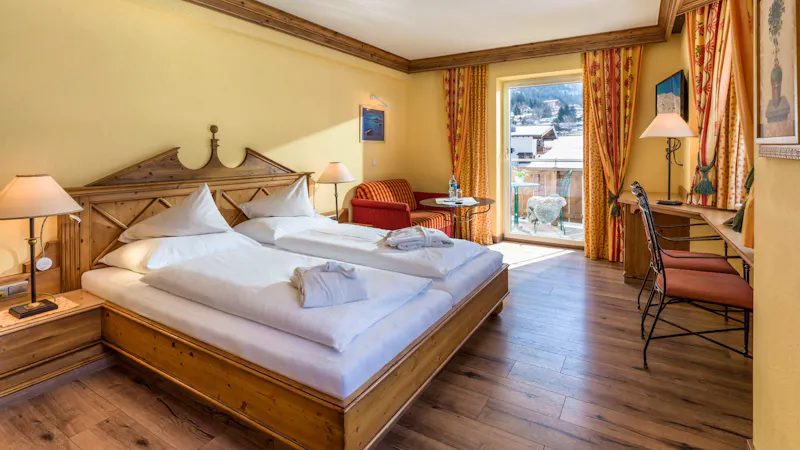 Hotel Rotspitz Maurach - Zimmerbespiel &ndash; &copy;Hotel Rotspitz Maurach