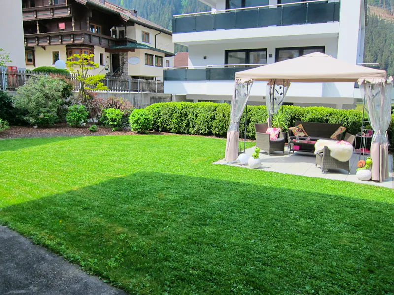 Gästehaus Valentina Mayrhofen - Garten 2 &ndash; &copy;Gästehaus Valentina Mayrhofen