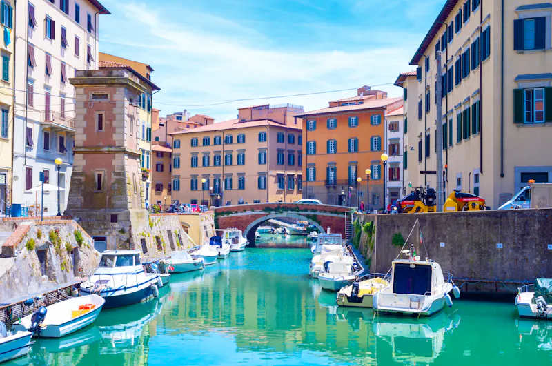 Livorno und die bunten Häuser am Kanal im Monte Pio Viertel - &copy;giumas - stock.adobe.com