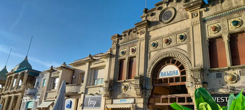 Jugendstil Promenade Viareggio - &copy;Anette Rietz