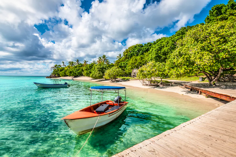 Strand von Cayo Levantado in Samana, Dominikanische Republik &ndash; &copy; Nancy Pauwels - stock.adobe.com