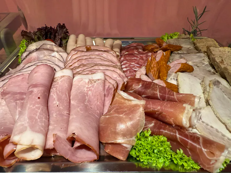 Buffet im Muselet Adults Only &ndash; &copy;Muselet Adults Only