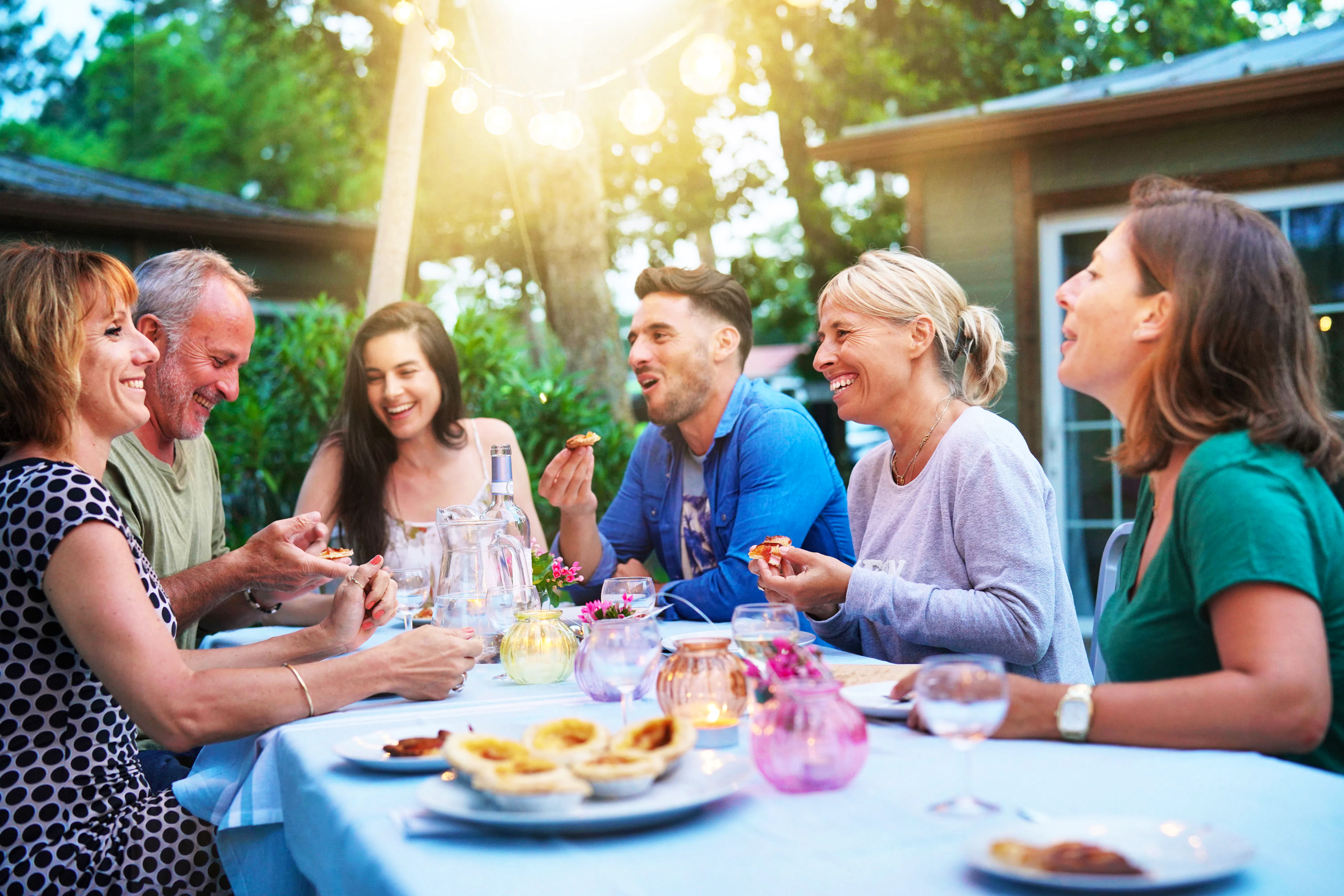 Singlereisen - &copy; Adobe Stock