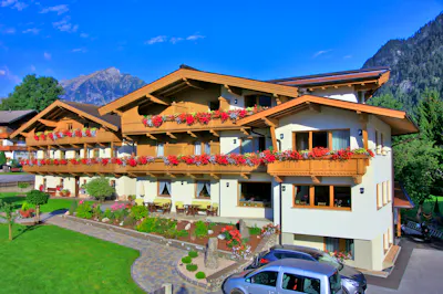 Achensee &ndash; Pension & Appartements Marxenhof in Pertisau