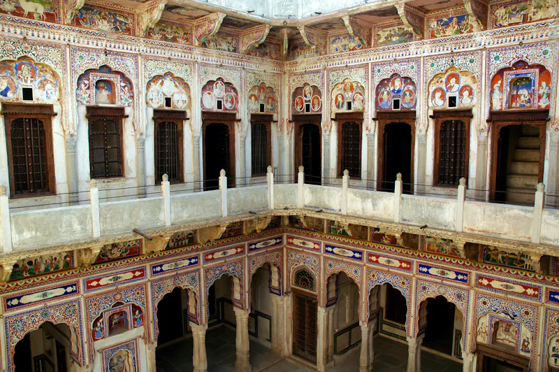 Mandawa in Rajasthan, Indien - Fresken an einem Gebäude  - &copy;lamio - stock.adobe.com