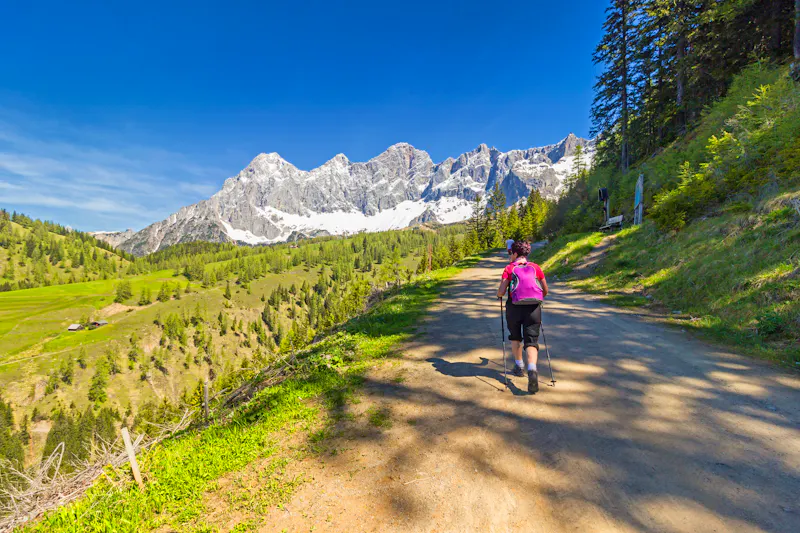 Wandern am Dachstein - &copy;Lisa Payr - stock.adobe.com