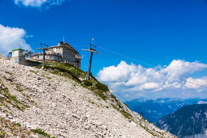 Dachstein-Bergstation - &copy;aldorado - stock.adobe.com
