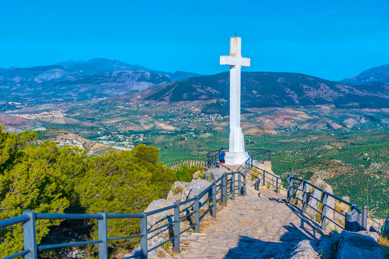 Kreuz auf der Festung Castillo de Santa Catalina in Jaen - &copy;dudlajzov - stock.adobe.com