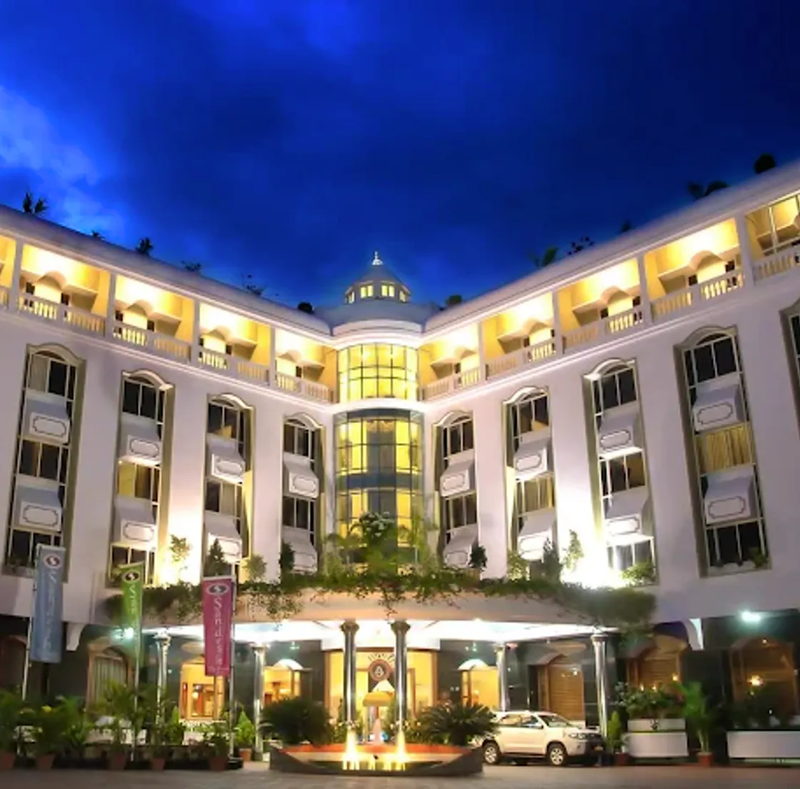 Hotel Sandesh The Prince in Mysuru, Indien - Hotel von außen &nbsp;&ndash;&nbsp;&copy;&nbsp;Hotel Sandesh The Prince