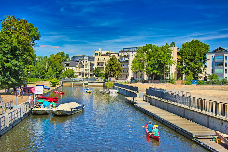 Wassertourismus am Stadthafen Leipzig - &copy;Mark Lämmchen  - stock.adobe.co
