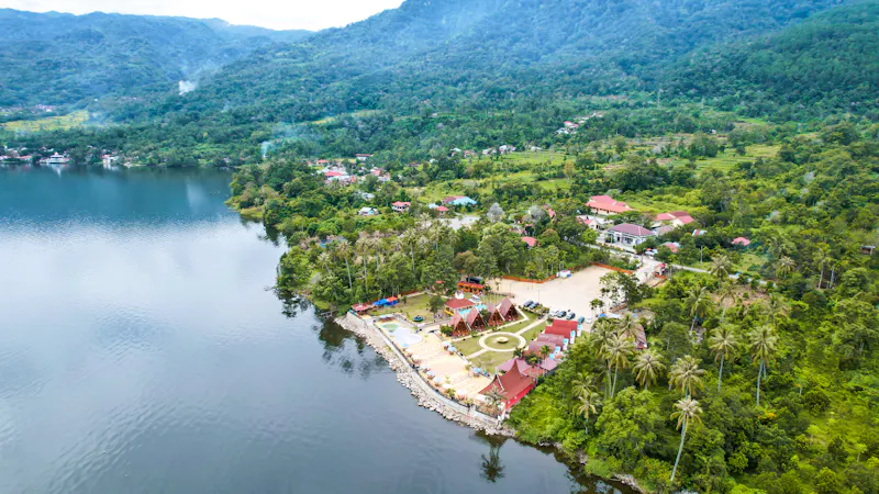 Singkarak-See in West-Sumatra, Indonesien - &copy;syahrir - stock.adobe.com
