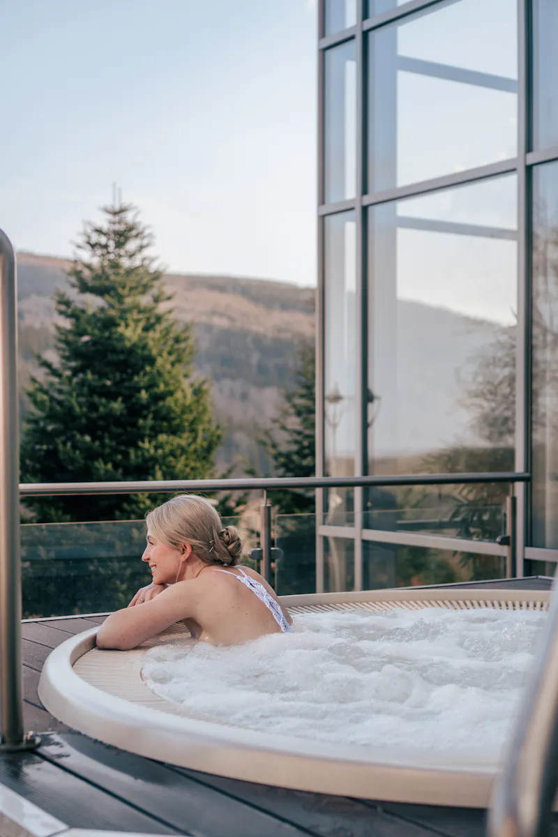 Außenwhirlpool Hotel Bialy Kamien &ndash; &copy;Hotel Bialy Kamien