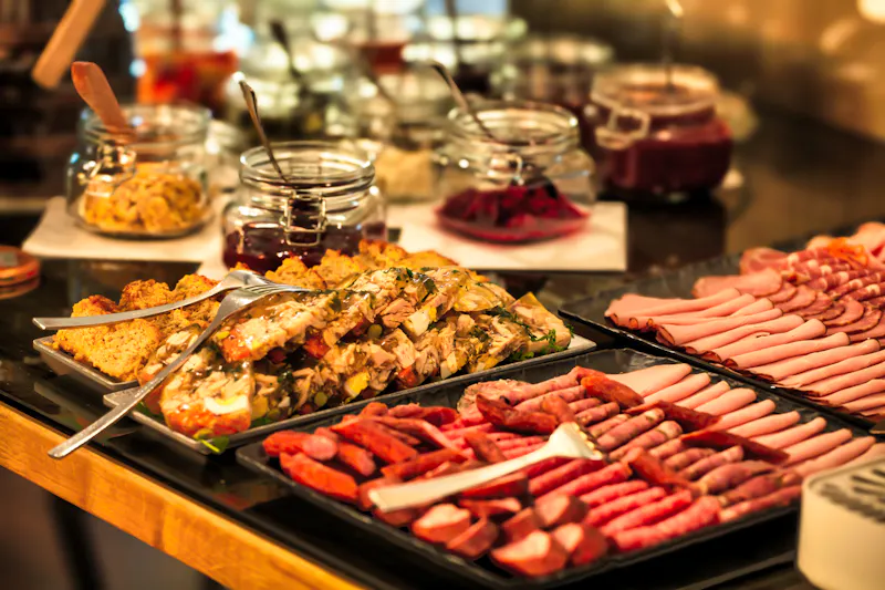 Buffet Hotel Bialy Kamien &ndash; &copy;Hotel Bialy Kamien