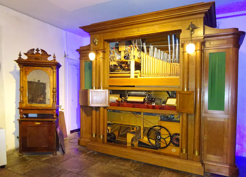 Besuch des Musikkabinetts in Rüdesheim - &copy;Inge Bily - Eberhardt TRAVEL