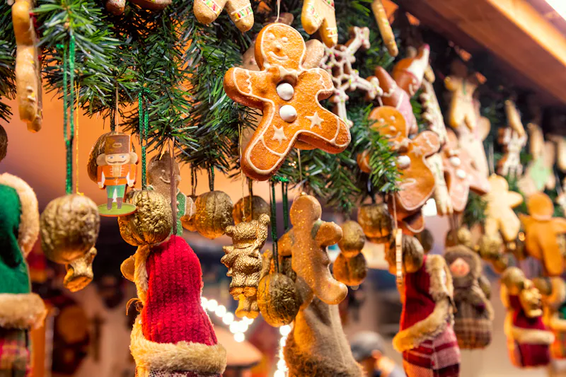 Auf dem Weihnachtsmarkt - &copy;Dmitry Naumov - stock.adobe.com