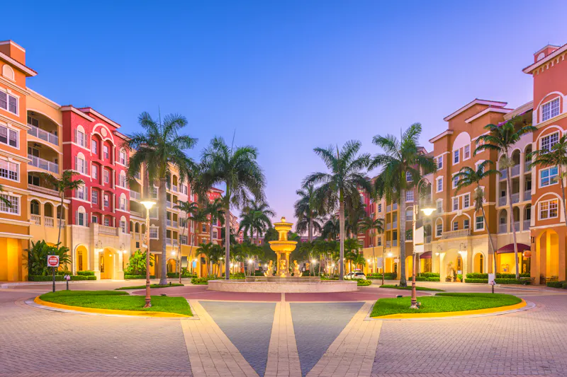 Naples in Florida - &copy;SeanPavonePhoto - stock.adobe.com