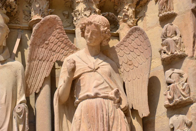 Reims - Detail  an der gotischen Kathedrale - &copy;Olivier JACQUES - stock.adobe.com