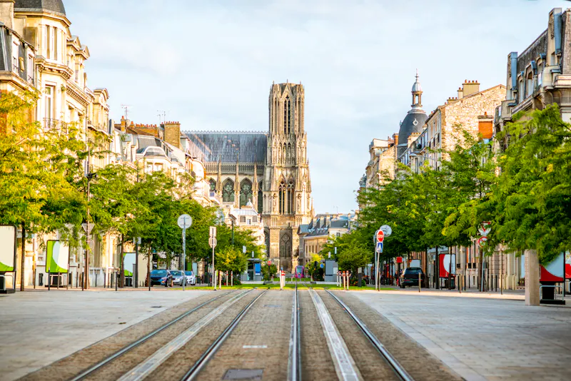 Reims - Blick auf die Kathedrale - &copy;ROSSandHELEN - stock.adobe.com