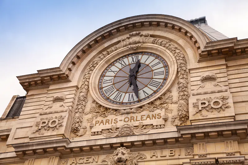 Musee D'Orsay in Paris - Bahnhofsuhr - &copy;evannovostro - stock.adobe.com