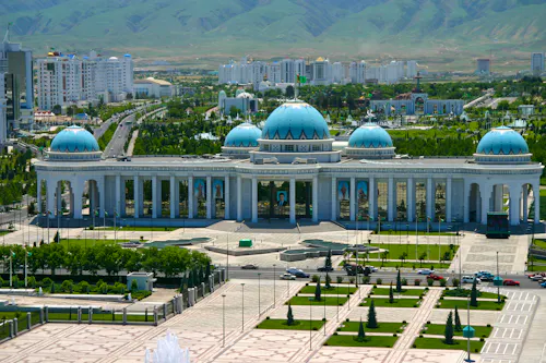 Stadtzentrum von Aschgabat in Turkmenistan &ndash; &copy; Yz-Wu - stock.adobe.com