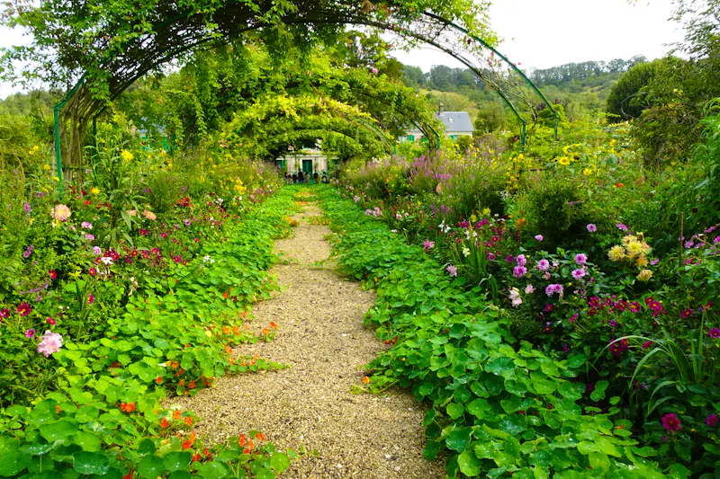 Garten von Monet in Giverny - Rosenbögen - &copy;Gabriele Sauer - Eberhardt TRAVEL