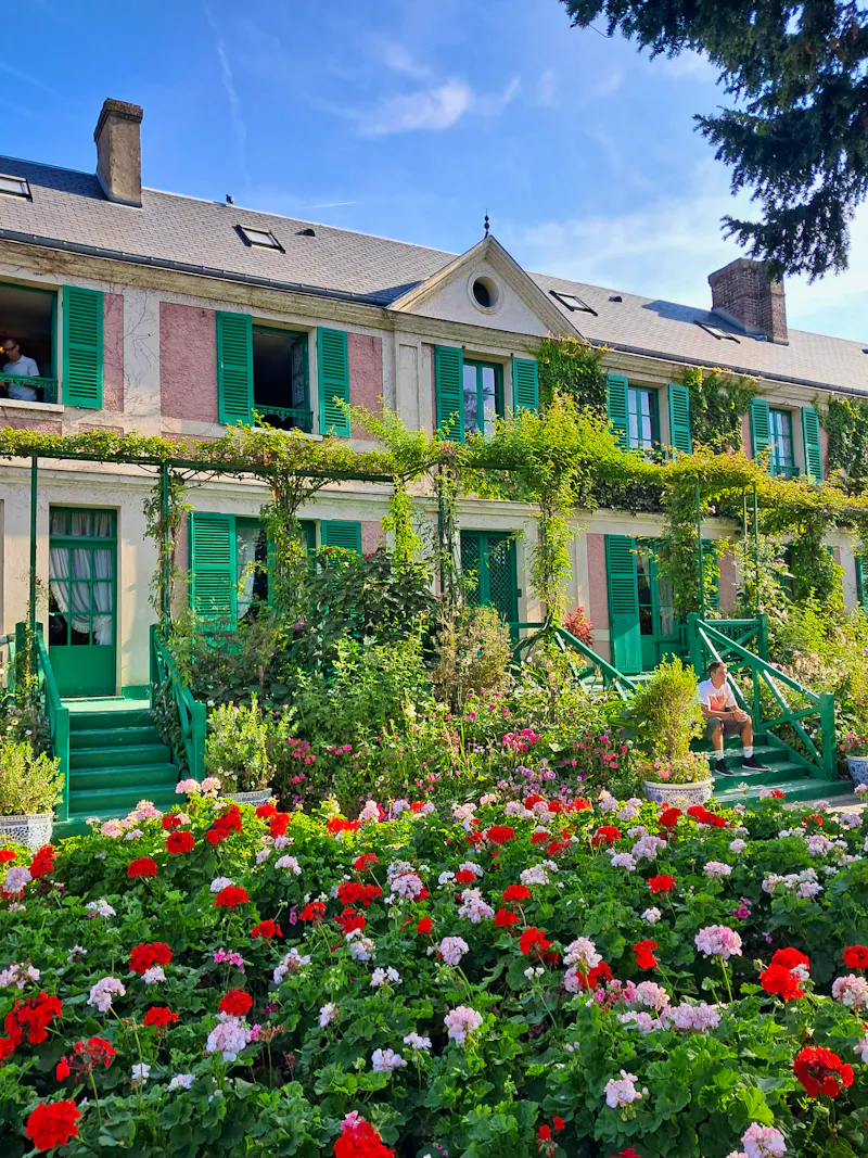 Giverny - Wohnhaus von Claude Monet in seinem Garten - &copy;Wolfgang Kowalewski - Eberhardt TRAVEL