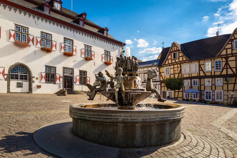 Historischer Marktplatz in Linz am Rhein - &copy;Tobias - stock.adobe.com