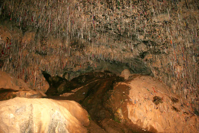 Kugitang Kyrk Gyz Höhle in Turkmenistan - &copy;Foto von Andrej Kulikov