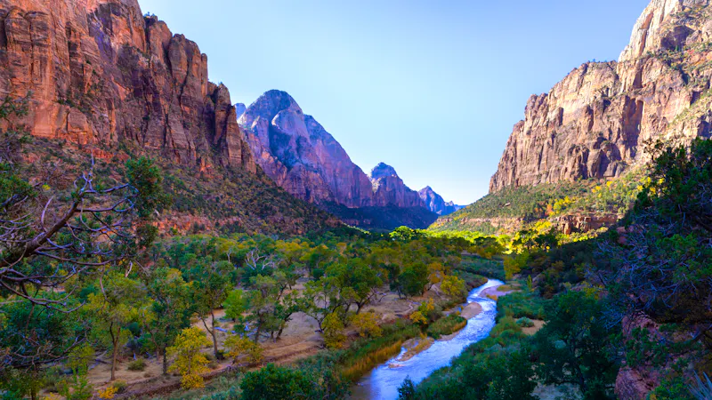 Virgin River und Berge im Zion-Nationalpark - &copy;Foto-Jagla.de - stock.adobe.com