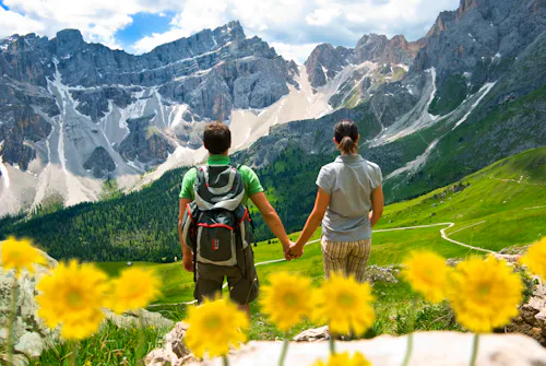 Wandern in den Dolomiten &ndash; &copy; diavoletto - stock.adobe.com