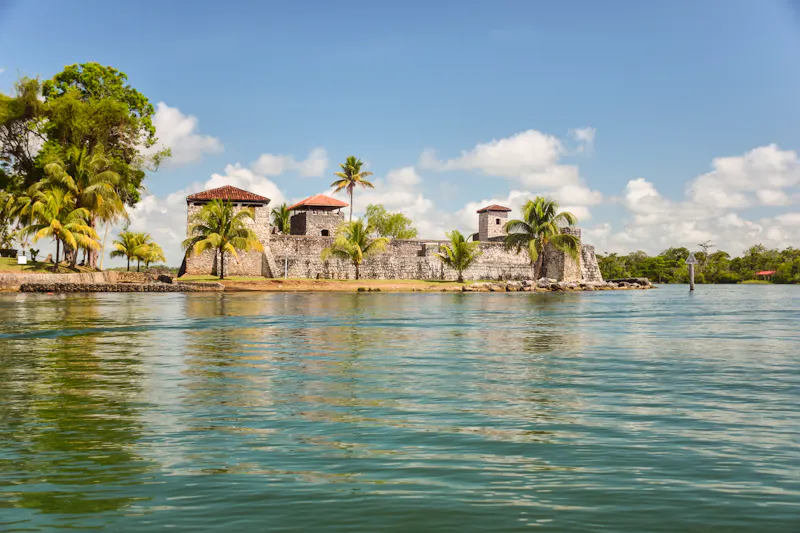 Castillo de San Felipe in Rio Dulce, Guatemala - &copy;Juan Alberto Ruiz - stock.adobe.com