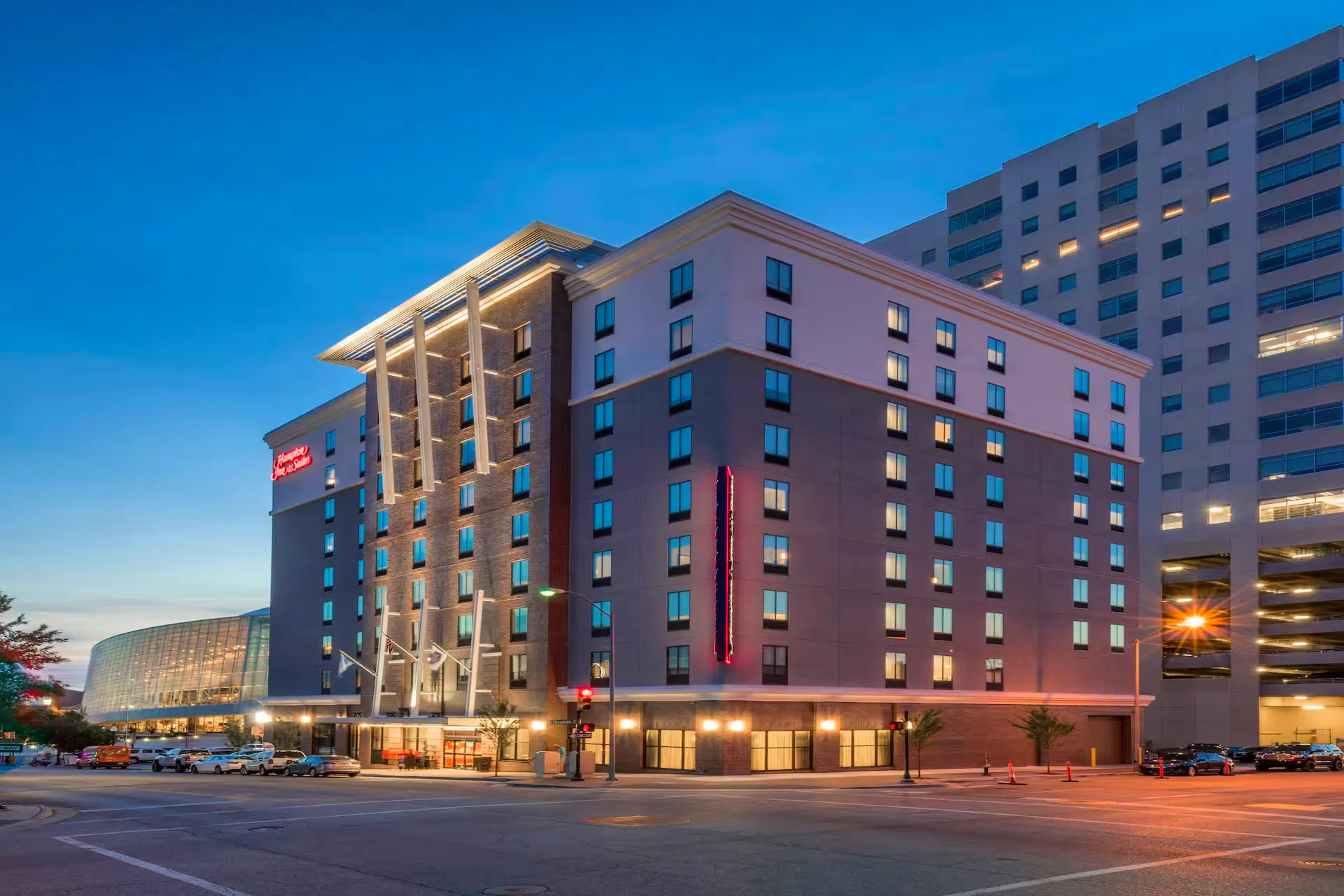 Hampton Inn & Suites Tulsa Downtown - Außenansicht&nbsp;&ndash;&nbsp;&copy;&nbsp;2026 Hilton