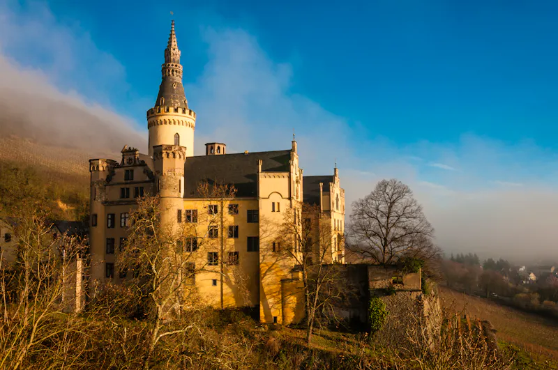 Schloss Arenfels bei Bad Hönningen - &copy;majonit - stock.adobe.com