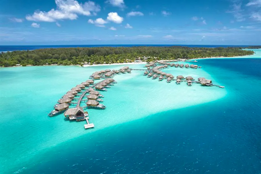 Le Bora Bora by Pearl Resorts - Überwasser-Bungalows&nbsp;&ndash;&nbsp;&copy;&nbsp;Le Bora Bora by Pearl Resorts