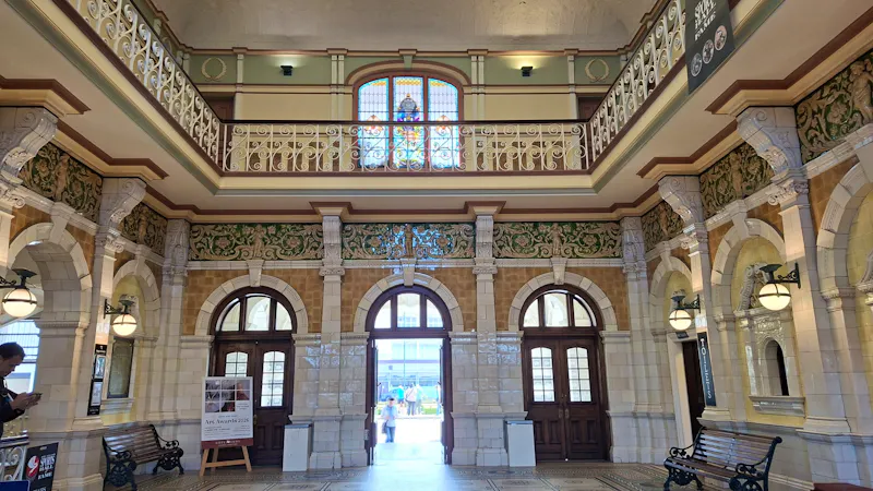 Dunedin Bahnhof - &copy;Franziska Bergmann - Eberhardt TRAVEL