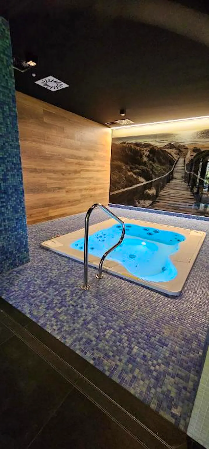 Jacuzzi im Barbarka Vita &ndash; &copy;IdeaSpa Travel