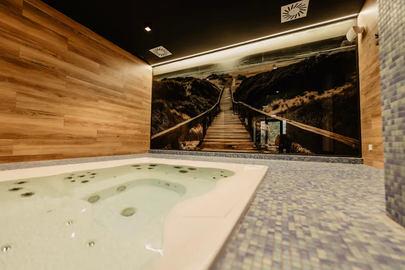 Whirlpool im Barbarka Vita &ndash; &copy;IdeaSpa Travel