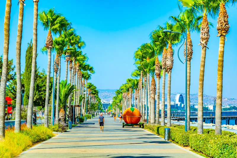 Limassol Strandpromenade - &copy;dudlajzov - stock.adobe.com