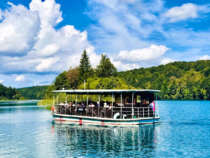 Elektroboot auf den Plitwitzer Seen - &copy;Christin Kuschka - Eberhardt TRAVEL