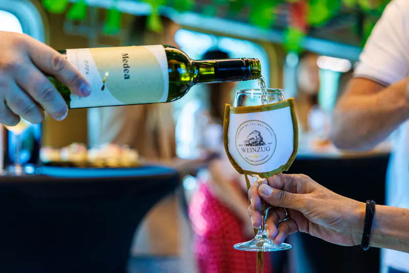 Mit dem Weinzug durch das istrische Hinterland - &copy;Klement Studio