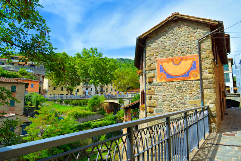 Mittelalterliches Dorf Loro Ciuffenna in der Toskana - &copy;Simona Bottone - stock.adobe.com