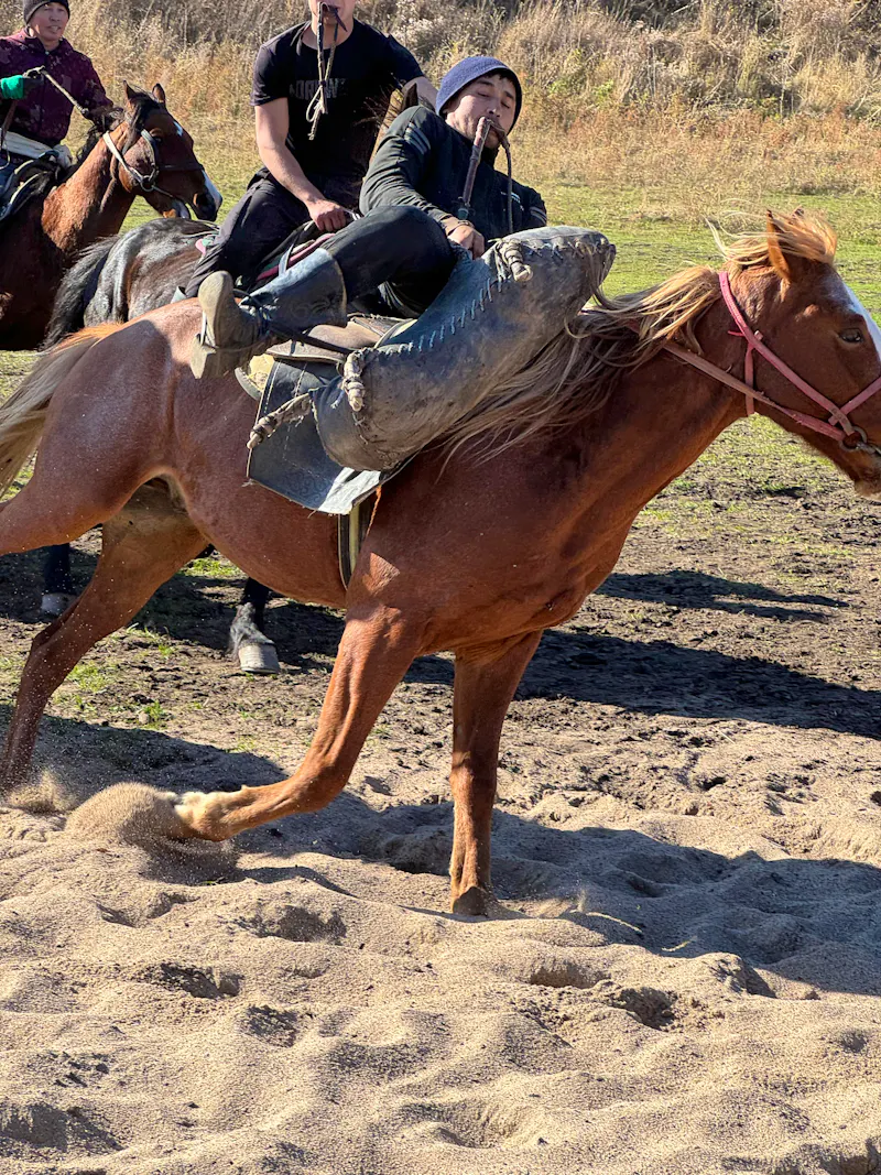  Ethno Nomad Centre - Stunt Vorführung - &copy;Foto bereitgestellt von GLOBAL  AIR DMC 